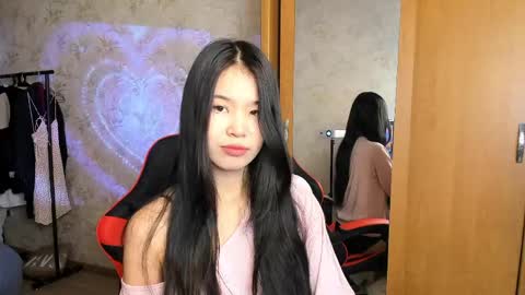 Snapshot of akiba_cute chatting on 05/14/26, 12:34 akiba_cute online show from 05/14/26, 12:34