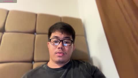 Snapshot of akihiro_morningstar chatting on 04/05/26, 04:04 Dave online show from 04/05/26, 04:04