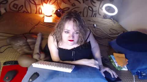 Snapshot of akindmodel chatting on 01/20/25, 03:07 Natalie online show from 01/20/25, 03:07
