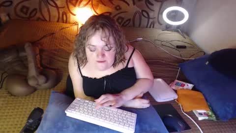 Snapshot of akindmodel chatting on 01/21/25, 04:54 Natalie online show from 01/21/25, 04:54