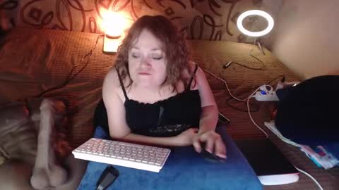 Snapshot of akindmodel chatting on 01/25/25, 02:58 Natalie online show from 01/25/25, 02:58