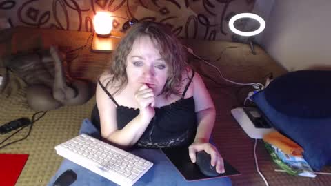 Snapshot of akindmodel chatting on 01/26/25, 05:45 Natalie online show from 01/26/25, 05:45