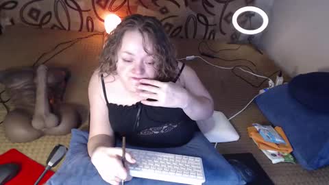 Snapshot of akindmodel chatting on 01/30/25, 10:29 Natalie online show from 01/30/25, 10:29