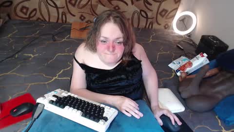 Snapshot of akindmodel chatting on 03/09/25, 05:33 Natalie online show from 03/09/25, 05:33