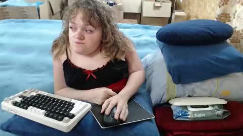 Snapshot of akindmodel chatting on 09/09/25, 04:34 Natalie online show from 09/09/25, 04:34