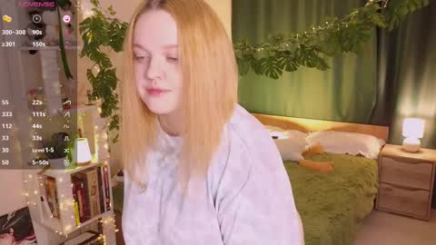 Aki online show from 02/25/25, 12:03