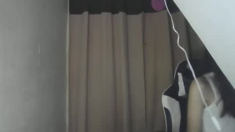 akira_z101 online show from 03/03/25, 09:33