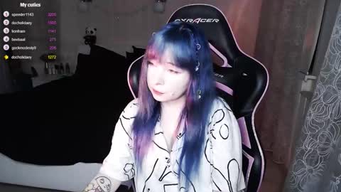 Snapshot of akirahartyx chatting on 10/12/25, 03:33 akirahartyx online show from 10/12/25, 03:33