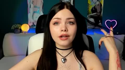 Snapshot of akirakatsu chatting on 01/19/25, 07:15 Akira online show from 01/19/25, 07:15