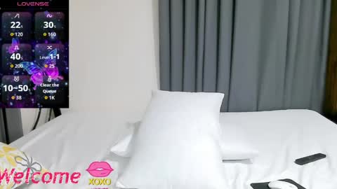 Snapshot of akishaa chatting on 04/13/26, 06:19 akishaa online show from 04/13/26, 06:19