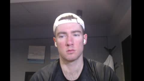 Snapshot of al3xzanderth3gr3at chatting on 02/23/25, 03:35 Alex online show from 02/23/25, 03:35