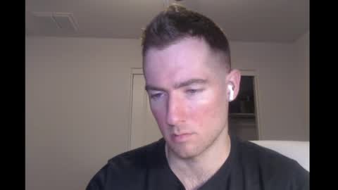 Snapshot of al3xzanderth3gr3at chatting on 09/17/25, 01:29 Alex online show from 09/17/25, 01:29