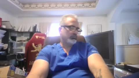 Snapshot of aladdin31673 chatting on 02/13/26, 11:23 aladdin31673 online show from 02/13/26, 11:23