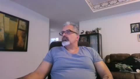 Snapshot of aladdin31673 chatting on 04/26/26, 11:46 aladdin31673 online show from 04/26/26, 11:46