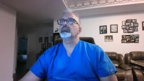 Snapshot of aladdin31673 chatting on 05/19/26, 10:49 aladdin31673 online show from 05/19/26, 10:49