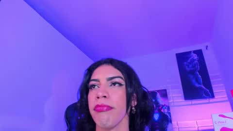 Snapshot of alahia__rodriguez chatting on 01/16/25, 08:03 Alahia Rodriguez online show from 01/16/25, 08:03