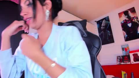 Snapshot of alahia__rodriguez chatting on 03/06/25, 12:54 Alahia Rodriguez online show from 03/06/25, 12:54