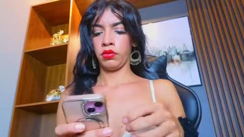 Alahia Rodriguez online show from 05/04/26, 07:54