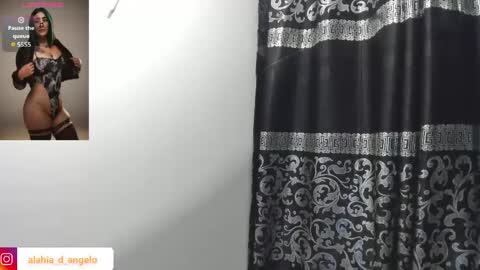 Snapshot of alahia_dangelo_ chatting on 05/04/26, 05:20 ALAHIA online show from 05/04/26, 05:20