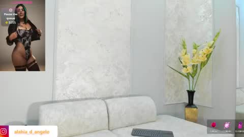 Snapshot of alahia_dangelo_ chatting on 05/14/26, 05:53 ALAHIA online show from 05/14/26, 05:53