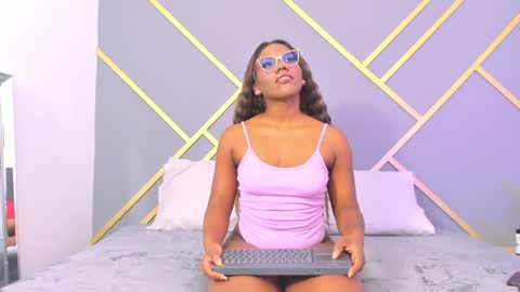 alaia_colins online show from 01/27/25, 04:09