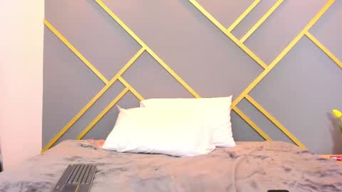 alaia_colins online show from 02/21/25, 07:01