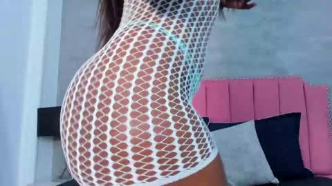 alaia_colins online show from 09/26/25, 04:27
