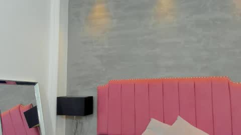 alaia_colins online show from 11/20/25, 02:34