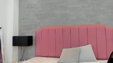 alaia_colins online show from 12/15/25, 02:05