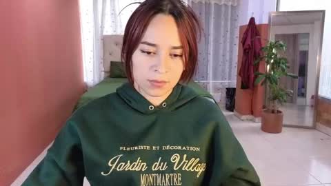 Alaia Skater online show from 09/18/25, 07:49