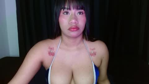 Snapshot of alaiabluecs chatting on 12/22/25, 05:48 Alaia online show from 12/22/25, 05:48