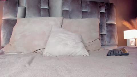  Alaia  online show from 02/07/25, 02:37