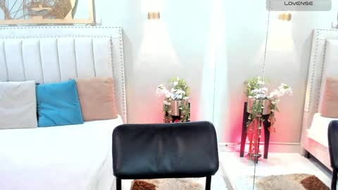     online show from 04/27/26, 07:23