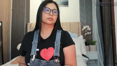 Snapshot of alaiasmile_ chatting on 08/01/26, 04:50 online show from 08/01/26, 04:50