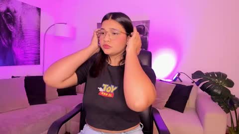 Alaia online show from 02/21/25, 03:34