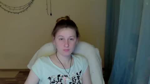 Snapshot of alalaska_ana chatting on 04/22/26, 02:40 Anna online show from 04/22/26, 02:40