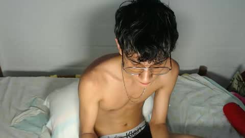 Snapshot of alan048 chatting on 05/18/26, 06:47 ALAN online show from 05/18/26, 06:47