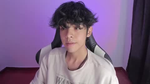 Snapshot of alan18n chatting on 12/23/24, 06:55 alan18n online show from 12/23/24, 06:55