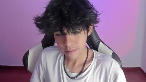 Snapshot of alan18n chatting on 01/20/25, 12:25 alan18n online show from 01/20/25, 12:25