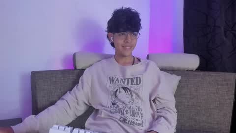 Snapshot of alan18n chatting on 03/10/25, 08:56 alan18n online show from 03/10/25, 08:56