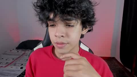 Snapshot of alan18n chatting on 11/20/25, 04:56 alan18n online show from 11/20/25, 04:56