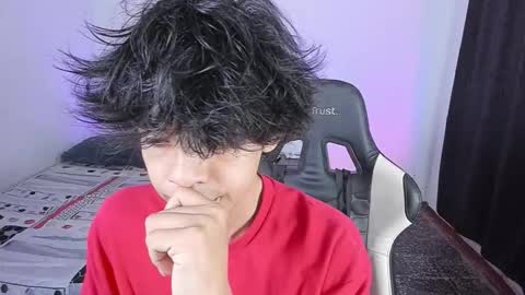 Snapshot of alan18n chatting on 11/21/25, 04:55 alan18n online show from 11/21/25, 04:55