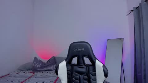 Snapshot of alan18n chatting on 02/28/26, 12:33 alan18n online show from 02/28/26, 12:33