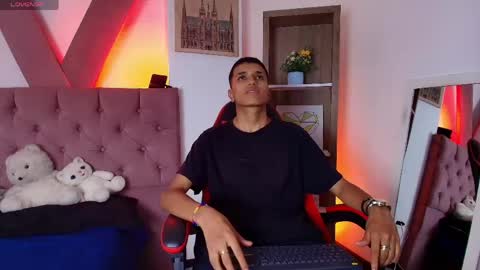 alan_colthon online show from 04/14/26, 02:39