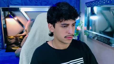 Snapshot of alan_del_reyy chatting on 01/08/26, 04:48 alan del reyy online show from 01/08/26, 04:48