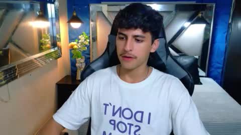 Snapshot of alan_del_reyy chatting on 02/18/26, 02:07 alan del reyy online show from 02/18/26, 02:07