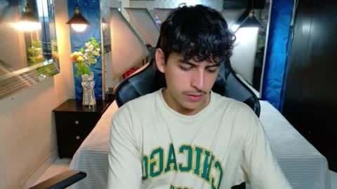 Snapshot of alan_del_reyy chatting on 02/21/26, 03:29 alan del reyy online show from 02/21/26, 03:29