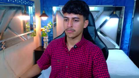 Snapshot of alan_del_reyy chatting on 03/07/26, 04:09 alan del reyy online show from 03/07/26, 04:09