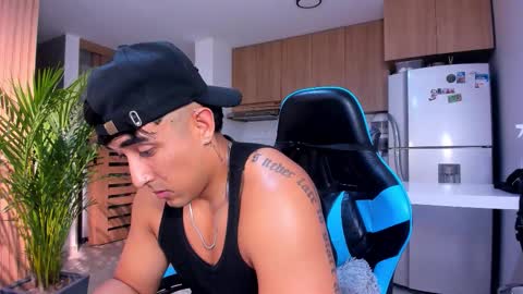 Snapshot of alan_greek_1 chatting on 01/18/26, 01:42 Alan greek online show from 01/18/26, 01:42