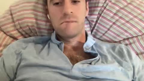 Snapshot of alan_k2422 chatting on 11/11/25, 04:51 Alan online show from 11/11/25, 04:51